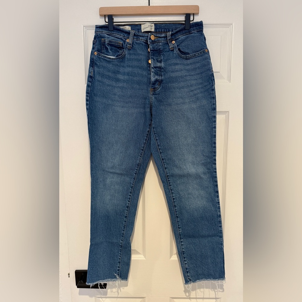 9. Universal Thread button-fly high rise 90’s slim 
    Size 10R